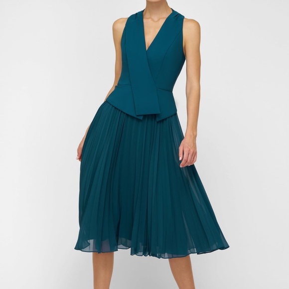 Kay Unger Dresses & Skirts - Unworn Kay Unger Orella Pleated Mixed Media Cocktail Dress in Ink